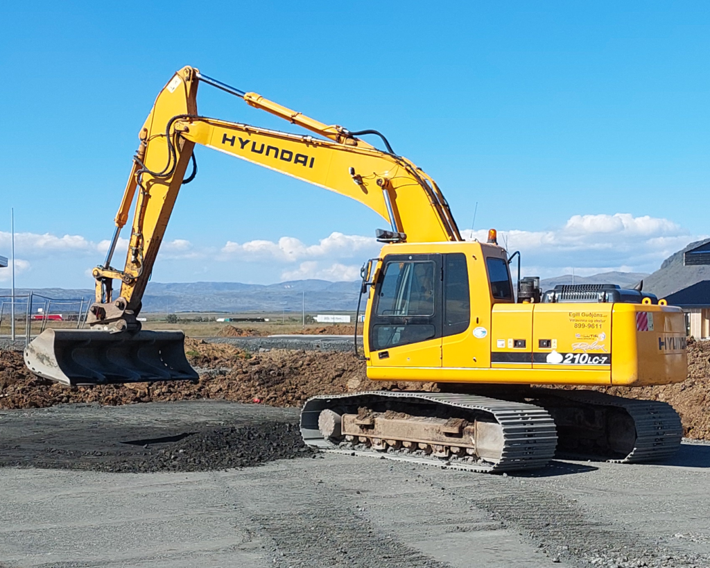 Hyundai R210 — 22 tonna beltavél